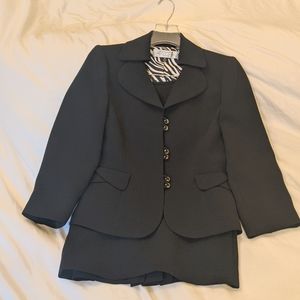Tahari 2 piece skirt suit